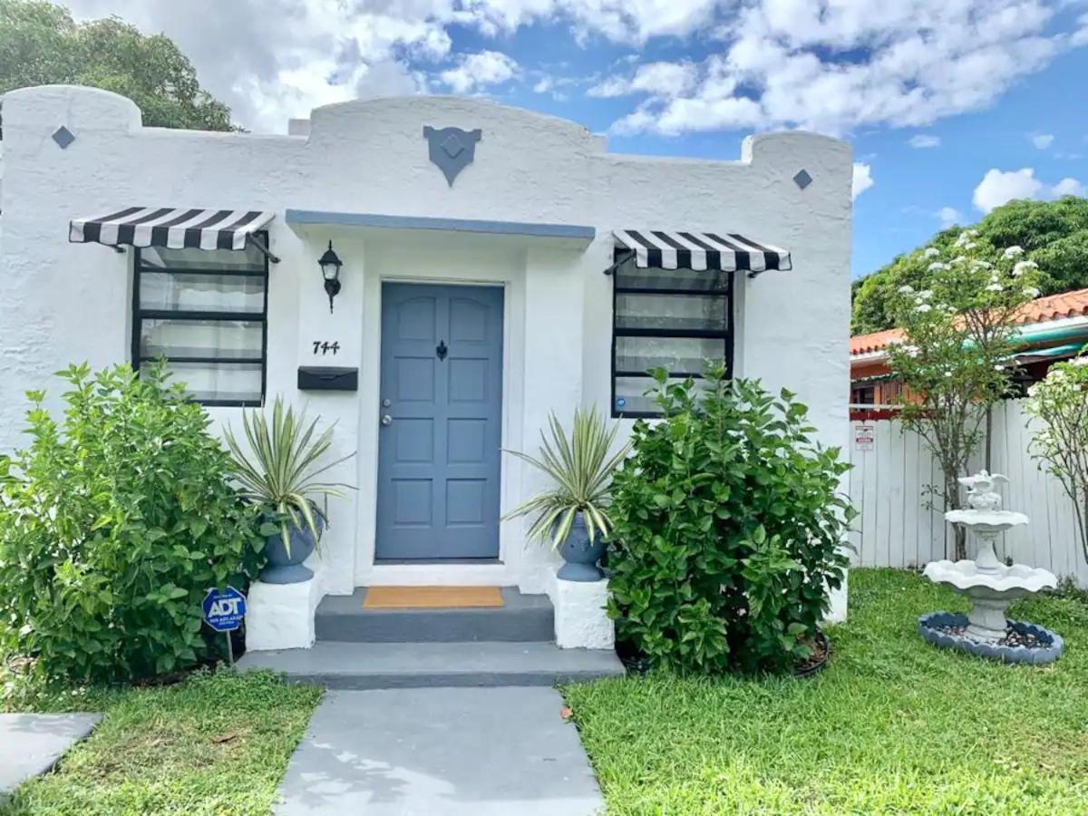 Cozy In Cute House, Close To Airport - Free Parking Habitación en casa particular *