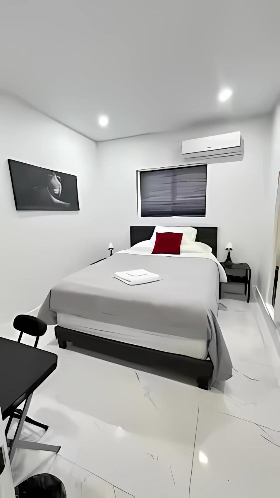 Cozy In Cute House, Close To Airport - Free Parking Miami
